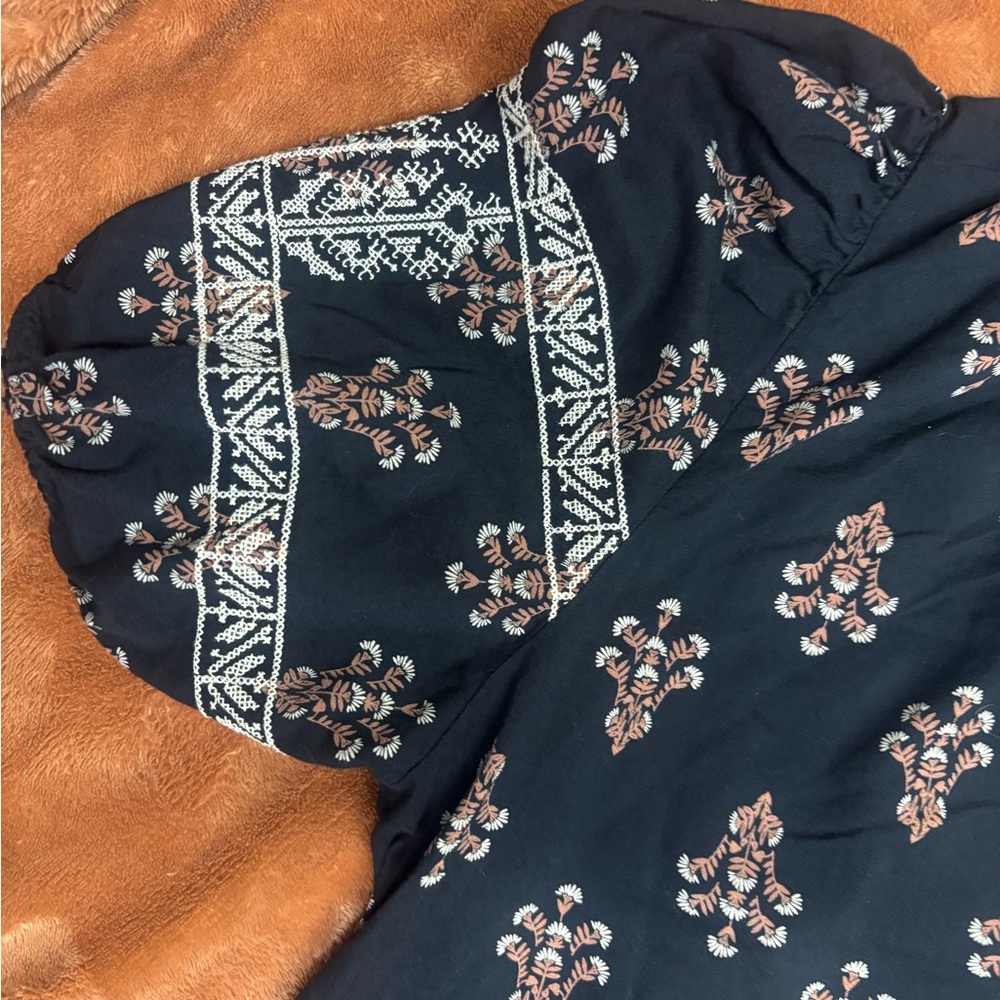 Knox Rose boho short-sleeve top - Picture 2 of 4